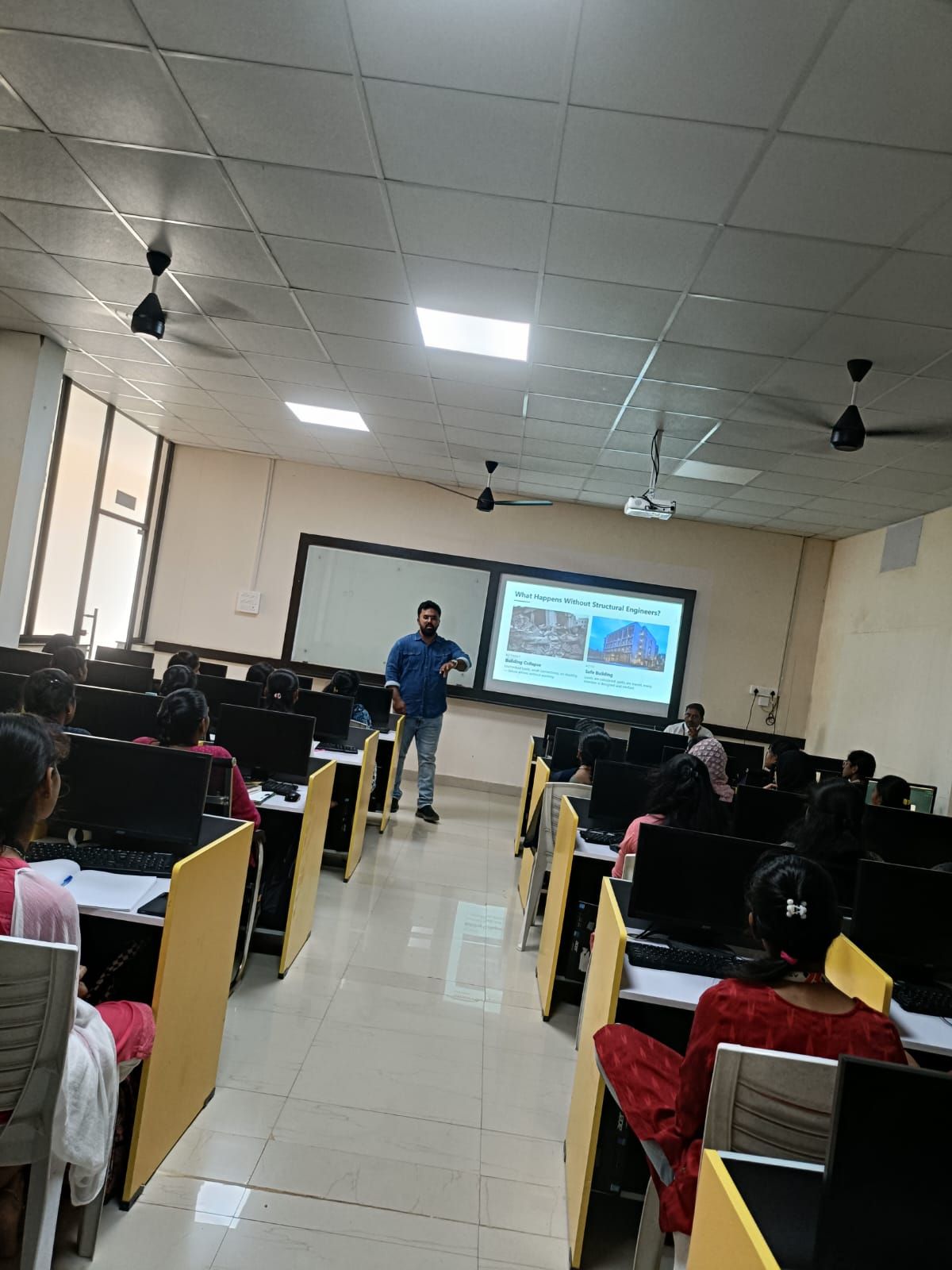 Shaik Zubair Ahmed presenting a technical talk to civil engineering students at Ashoka Women's College